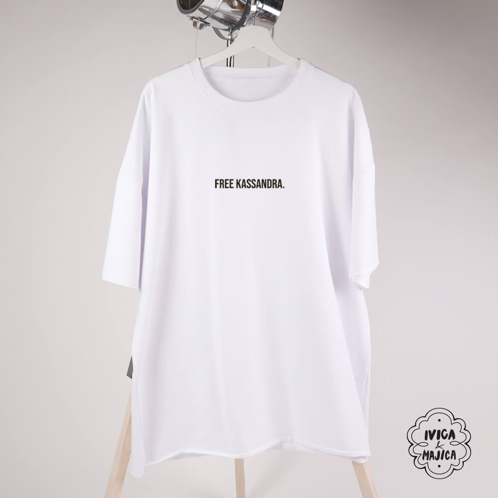 Free Kassandra – Ženska oversize majica