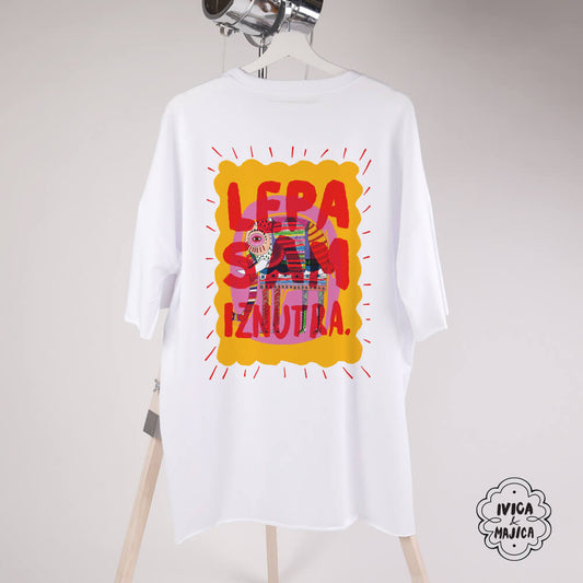 Lepa sam iznutra – Ženska oversize majica