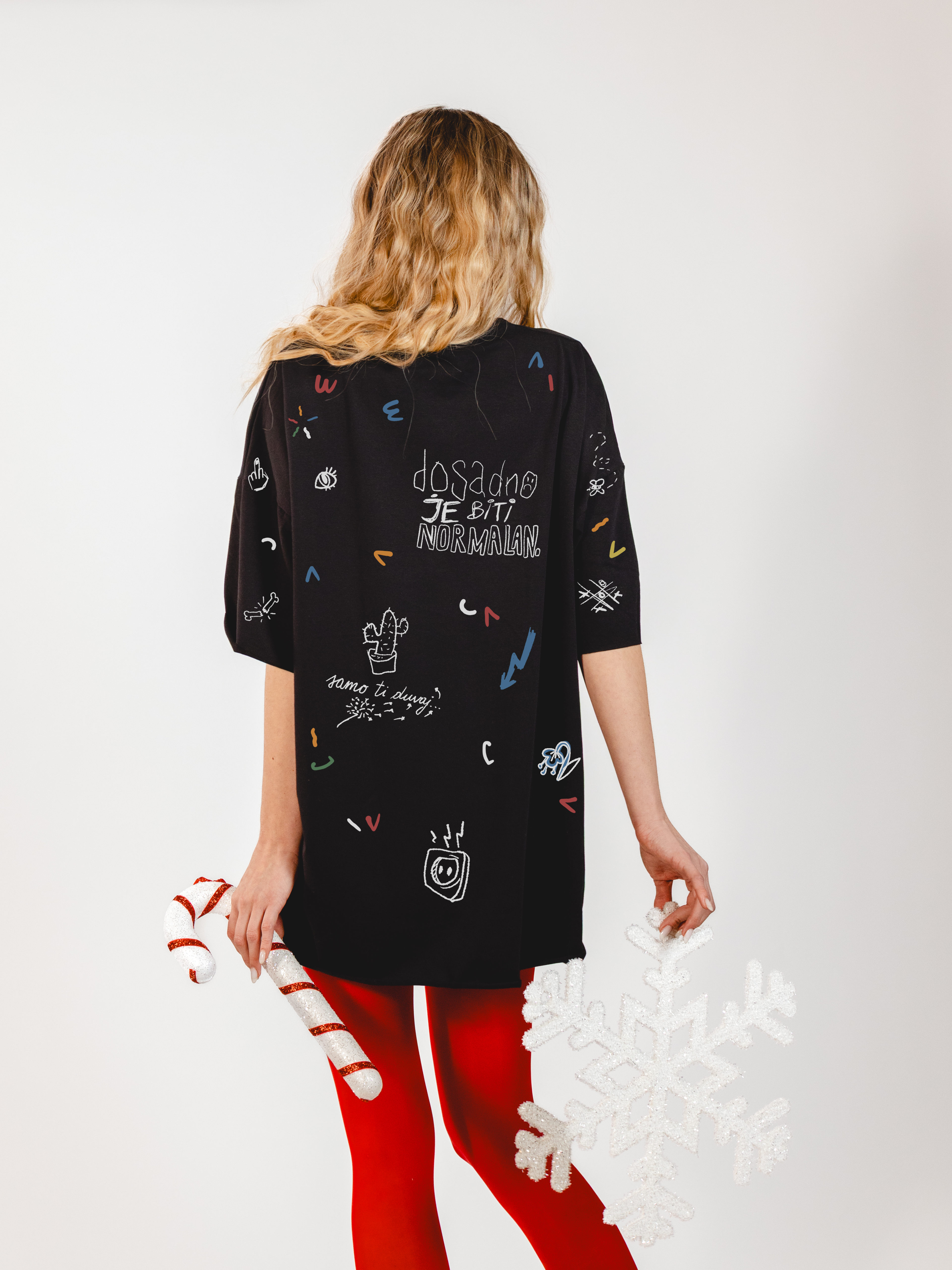 Zašto me svi čudno gledaju – Ženska oversize majica